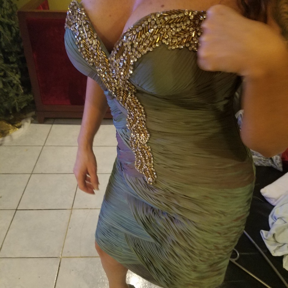 JOVANI Dress size 6 Gorgeous!! 👗